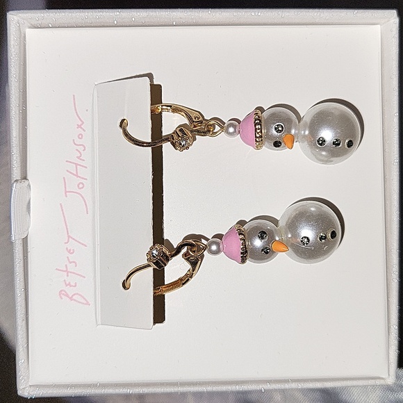 Betsey Johnson snowman ⛄️ pearl - Picture 1 of 3